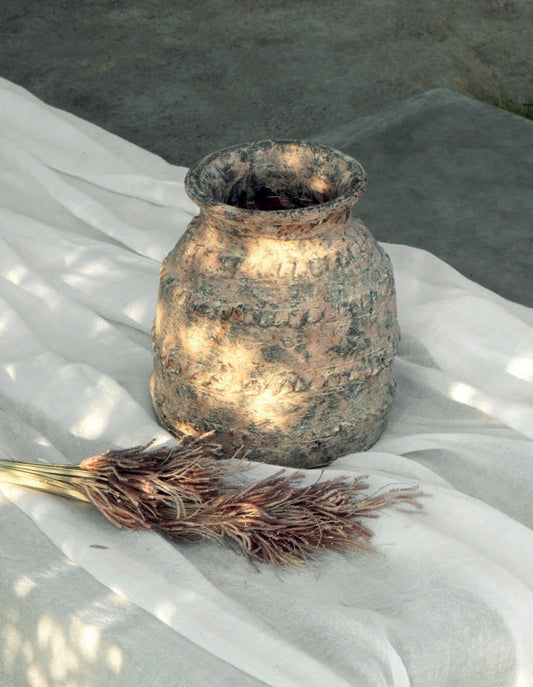Nara | Textured Terracotta Vase