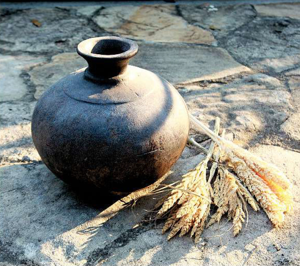 Rava | Antique Terracotta Vessel